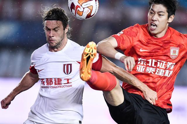 开云官网-理查德告别蓉城：还没看熊猫 总有一天会回到成都